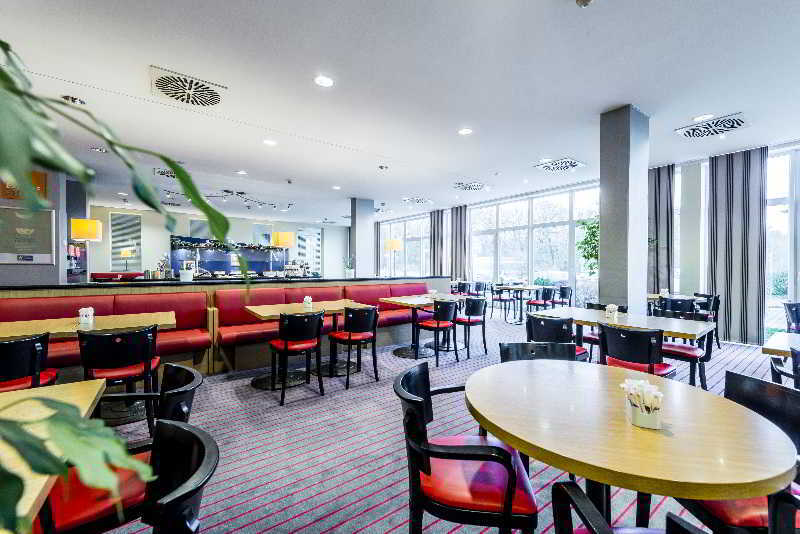 Holiday Inn Express Frankfurt Airport, An Ihg Hotel Moerfelden-Walldorf Bagian luar foto